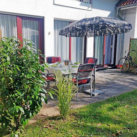 Ferienwohnung Mit Terrasse Gustow  Dış mekan fotoğraf